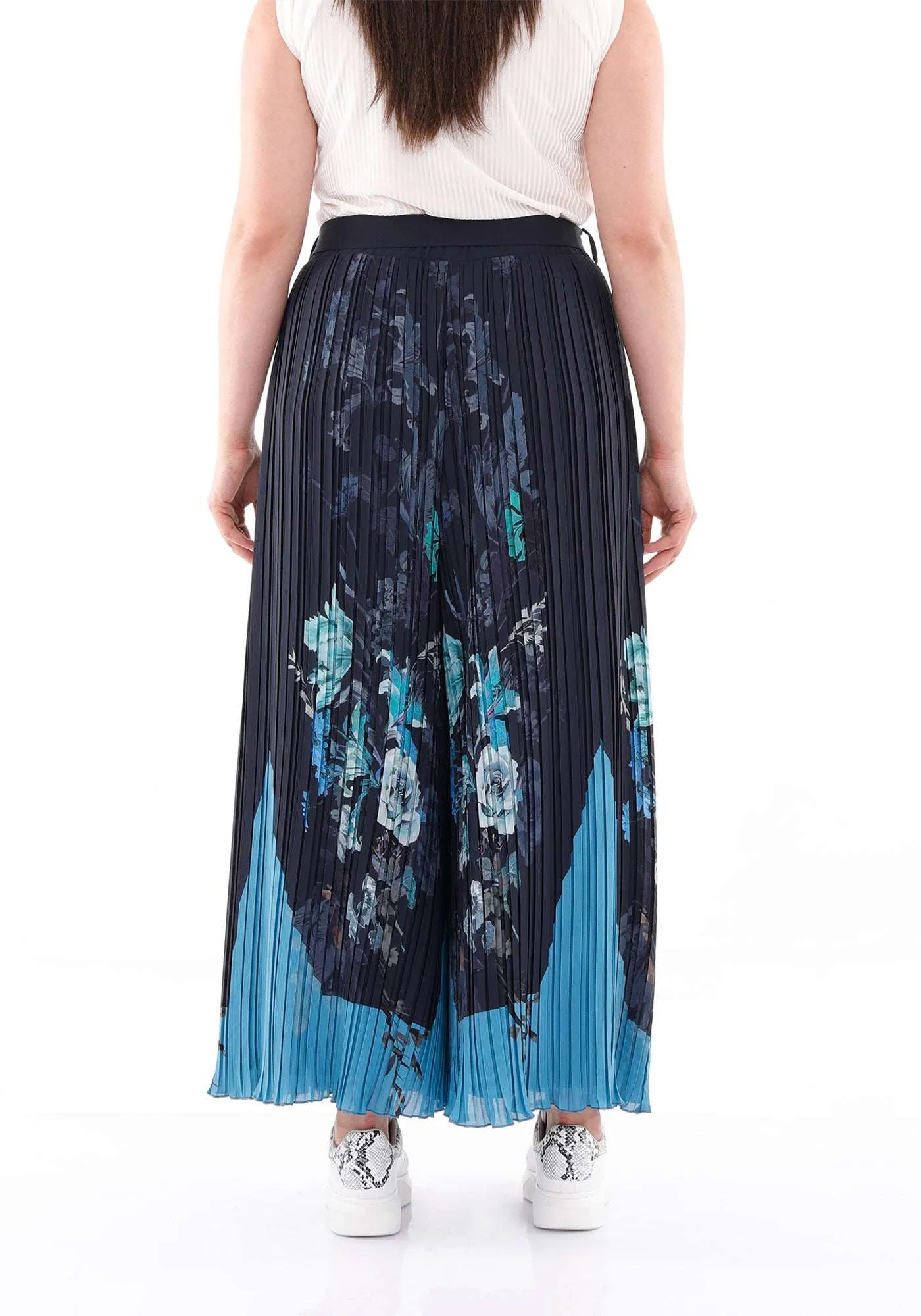 Black-Navy Chiffon Oversized Plise Floral Pattern Palazzo with Belt - G-Line