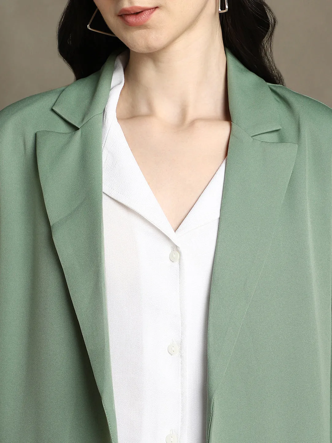 DL Woman Sage Green Solid Lapel Collar Full Sleeves Regular Fit Blazer